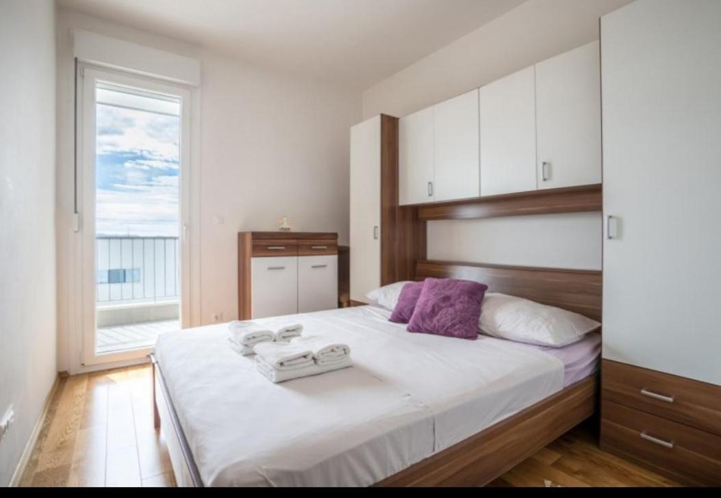 Allora With Panoramic Sea View Apartma Split